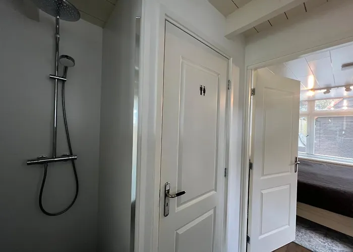 Hush Couette-café 3*