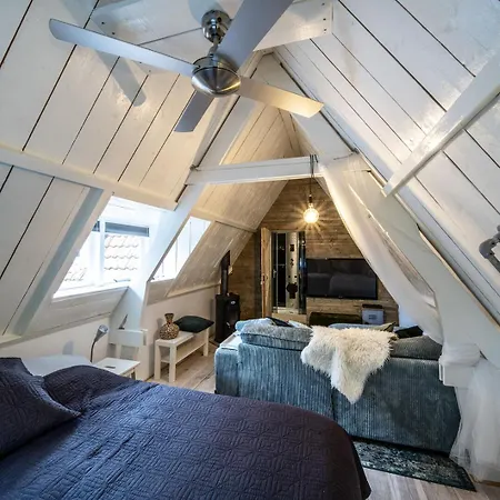 Hush Bed & Breakfast